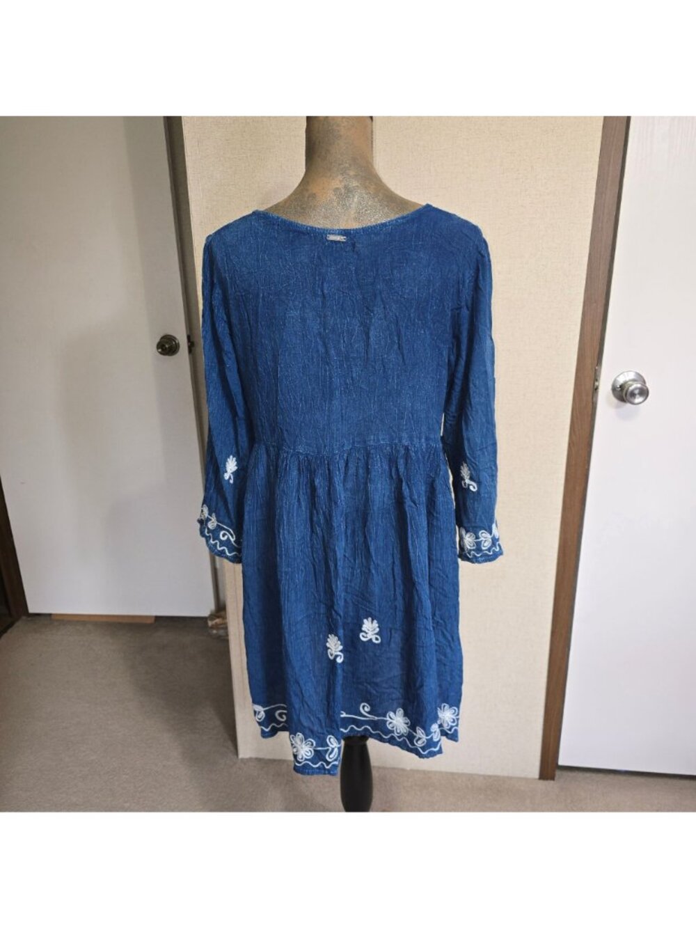 Exist Medium Boho Peasant Dress Indigo Embroidered Rayon Flowy Modest 3/4 Sleeve - Picture 7 of 7